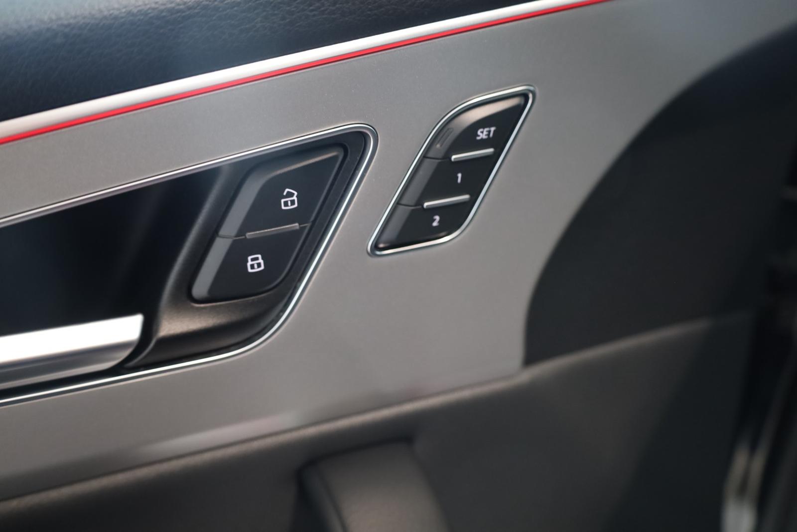Audi Q8 55 TFSI quattro S-Line, миниатюра 16