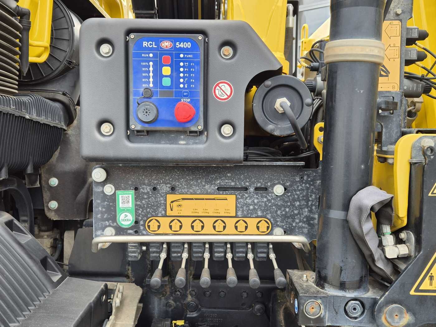 Fahrzeugabbildung MAN TGS 18.430 4x4 BL Kran HMF 1130K-RCS Funk AHK