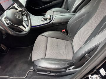 Mercedes E 200 - 11