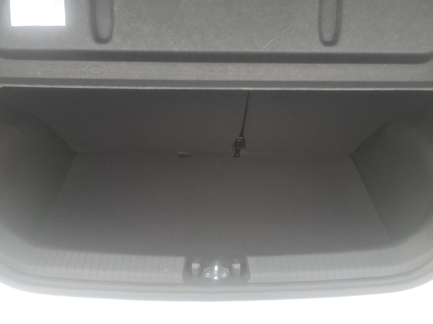 Fahrzeugabbildung Hyundai i10 FL 1.0 Benzin MT Allwetterreifen PDC Klima