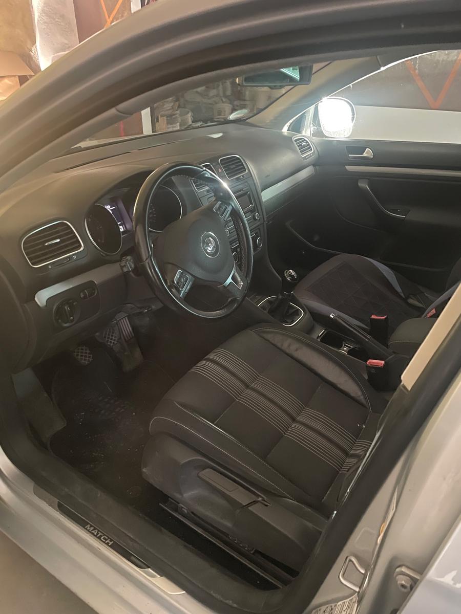 Volkswagen Golf 2012 — engine 1.968 cm³, 140 HP (103kW)