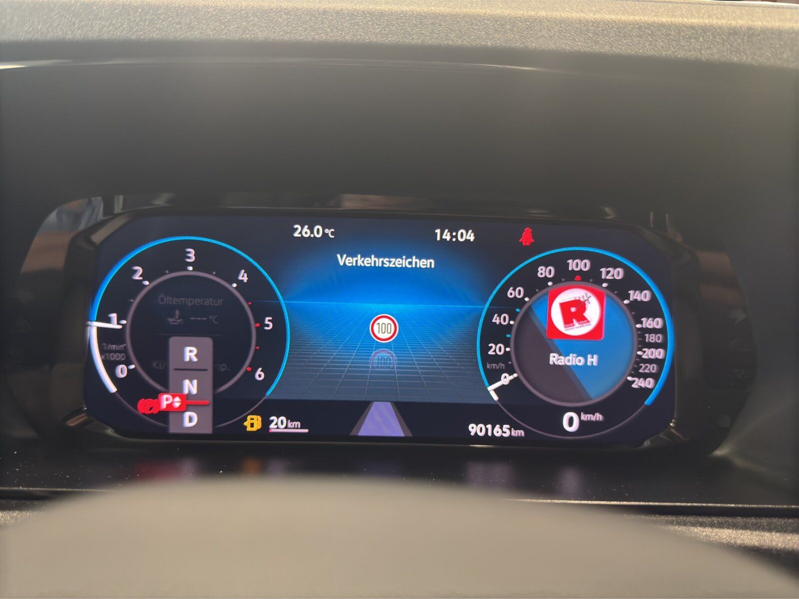 Fahrzeugabbildung Volkswagen Caddy Maxi California 2.0 TDI DSG APP AHK Kamera