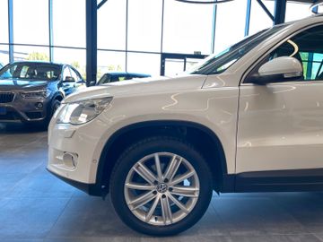 Volkswagen Tiguan Team 4Motion *Parkassistent*Navi*Kamera*