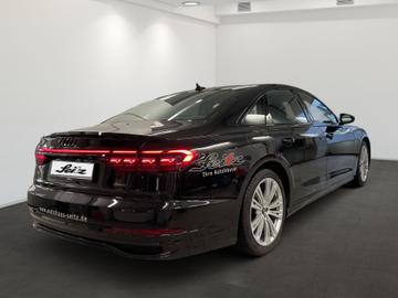 2025 AUDI A8 — фото 6
