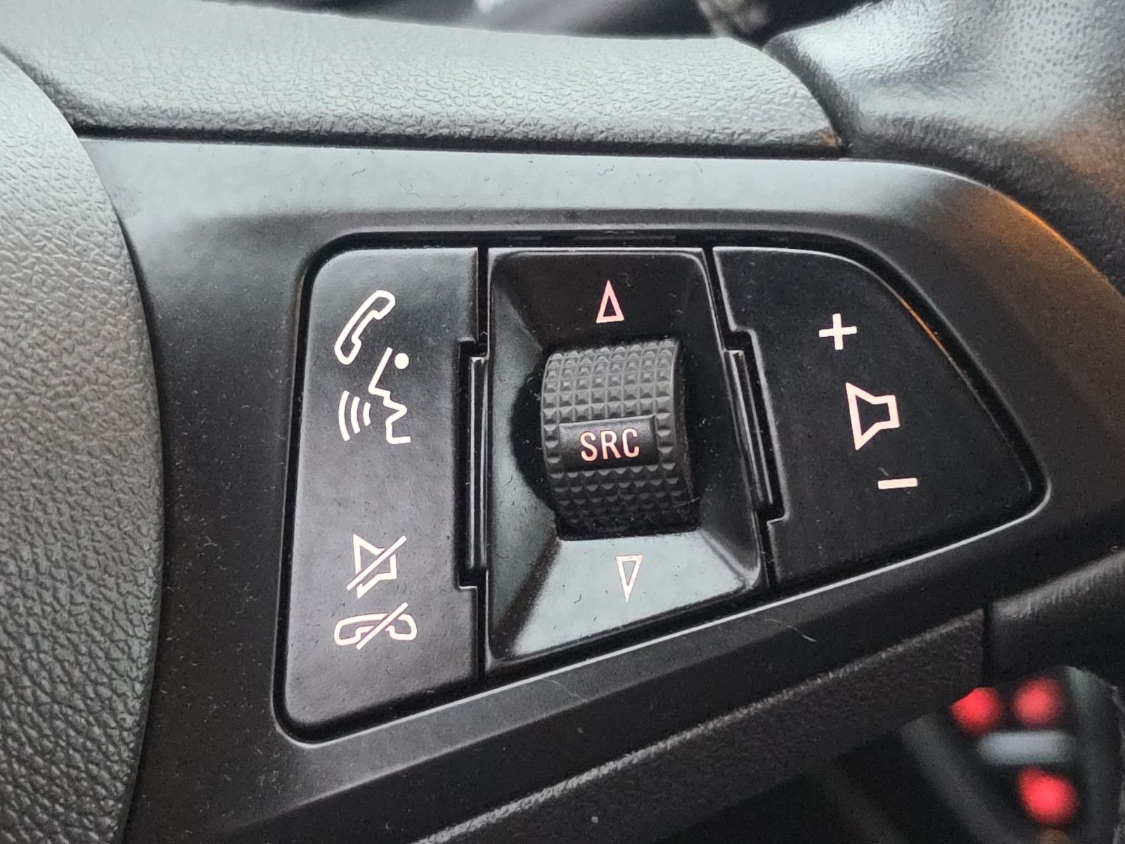 Fahrzeugabbildung Opel Corsa E Active