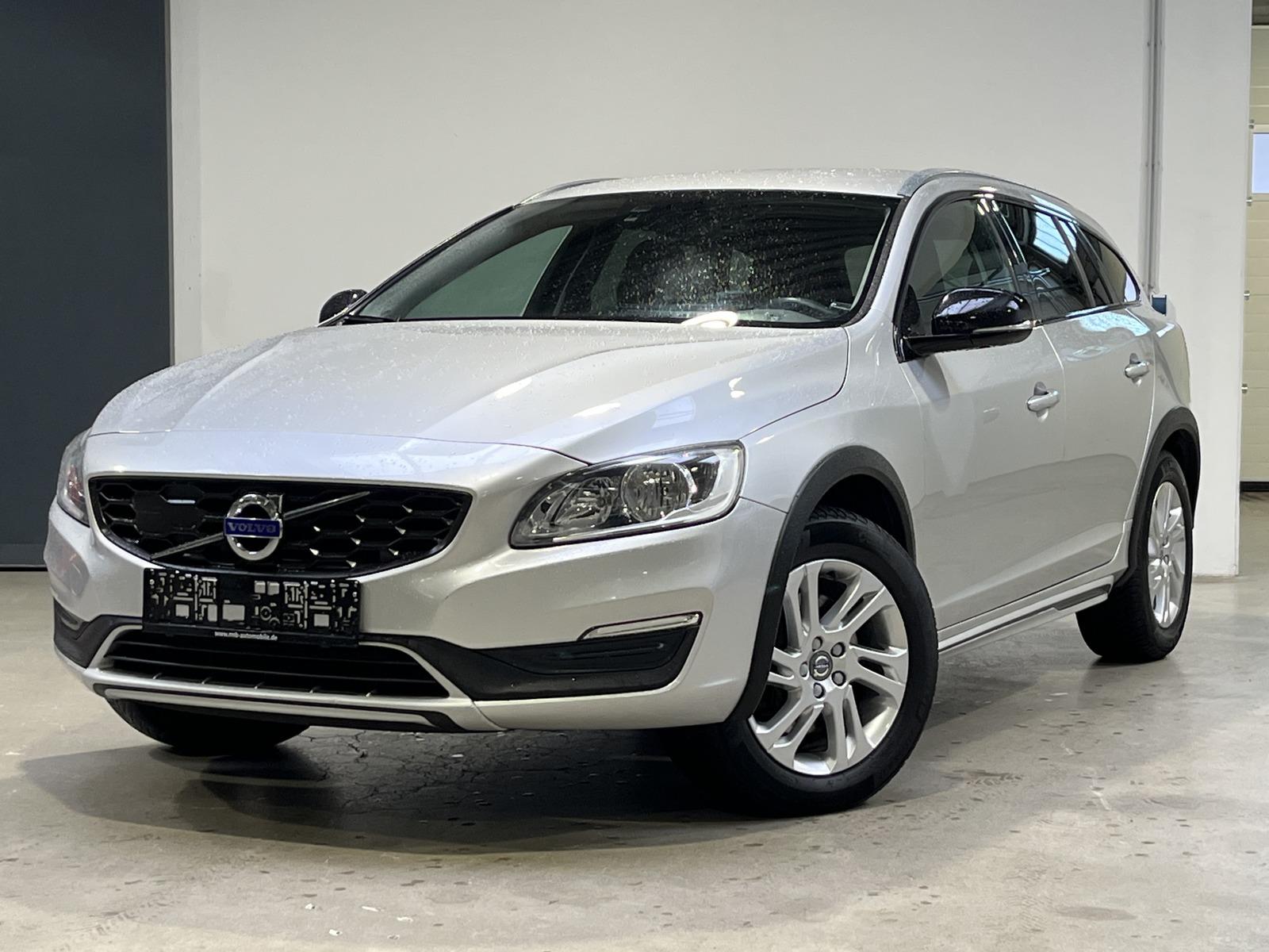 Volvo V60 Cross Country Navi PDC Sitzheizung Teilleder