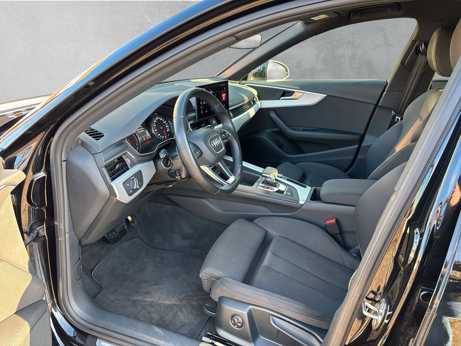 Fahrzeugabbildung Audi A4 allroad 40 TDI quattro tiptronic RFK ACC PDC