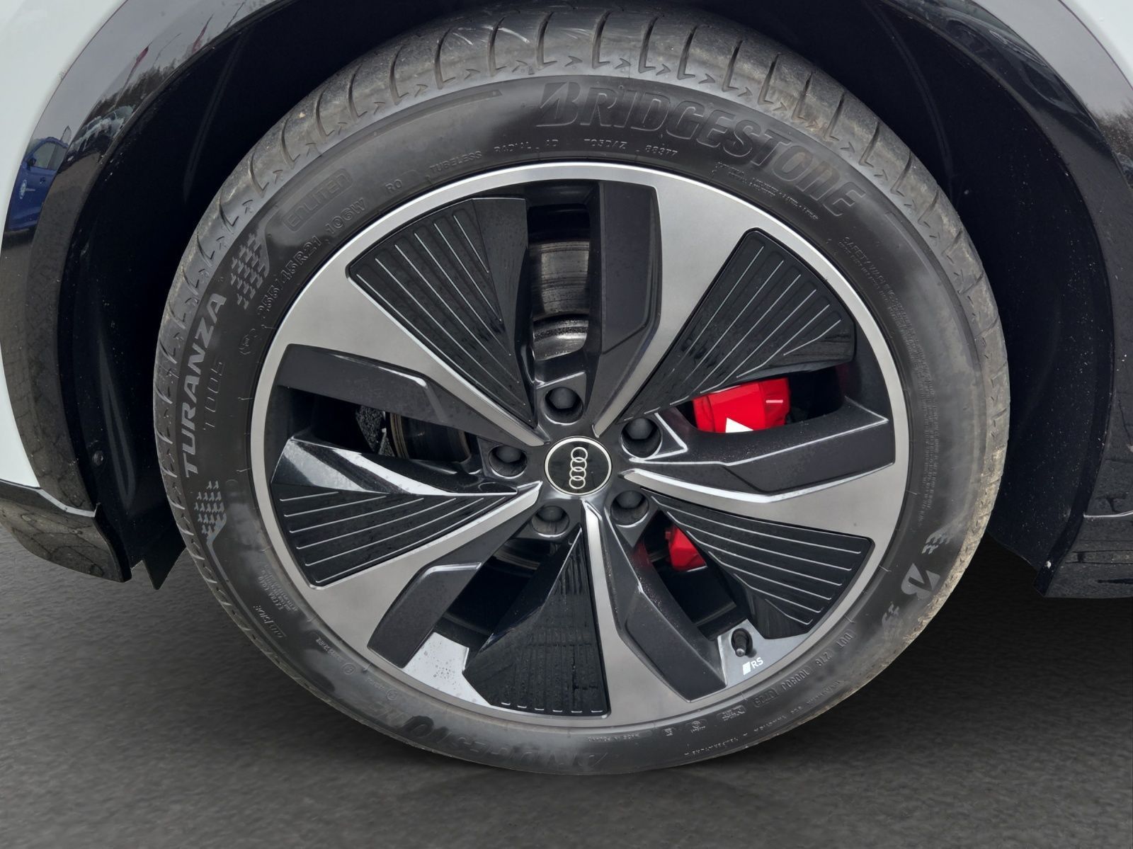 Audi SQ6 e-tron - Bild 14