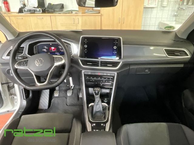 Fahrzeugabbildung Volkswagen T-Roc Style 1.5 TSI Nav Massagesitze LED ACC App