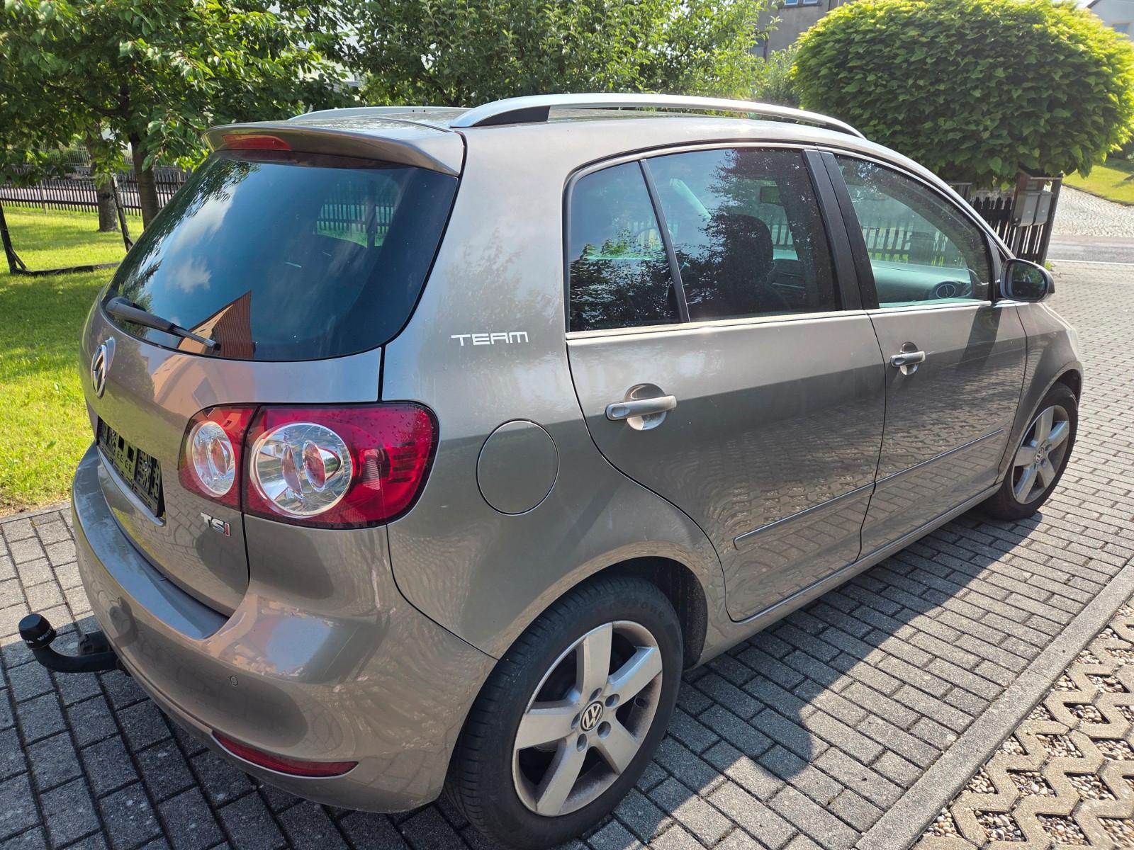Volkswagen Golf Plus 2010 — engine 1.390 cm³, 122 HP (90kW)