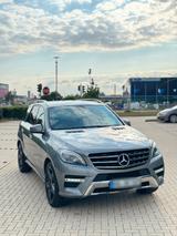 Mercedes-Benz Mercedes benz ML 350 D M-Klasse top zustand - Mercedes-Benz ML 350 in Düsseldorf