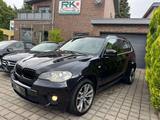 BMW X5 xDrive50i M-Paket 485PS - BMW X5: 50i