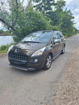Peugeot 3008 Platinum 155 THP Automatik Platinum - gebrauchte Peugeot 3008 aus dem Jahr 2011