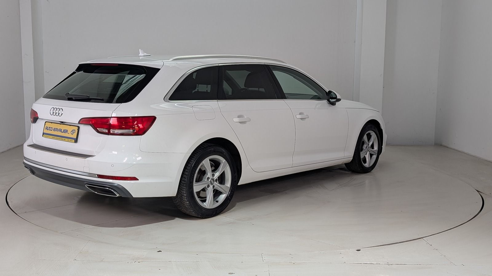 Fahrzeugabbildung Audi A4 Avant 35 TDI sport S-tronic LED * Navi
