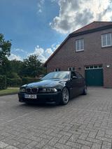 BMW E39 M5 - BMW M5: E39