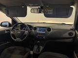 Hyundai i10 Aut. Premium-Paket|SHZ|KLIMAAUT|NAVI|PDC|KEY - Hyundai i10 Gebrauchtwagen in Hamburg