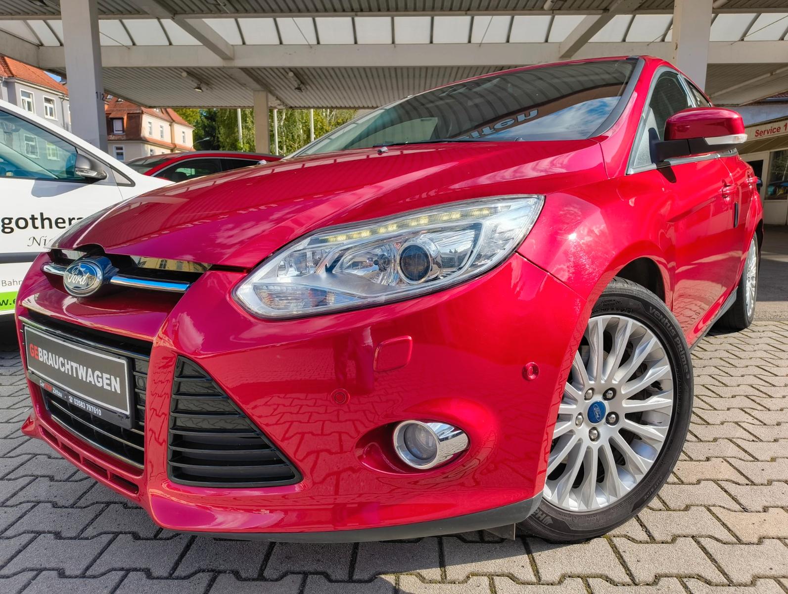 Ford Focus 1.6 Titanium BiXenon/FSH/SHZ/6-Gang/8-fach