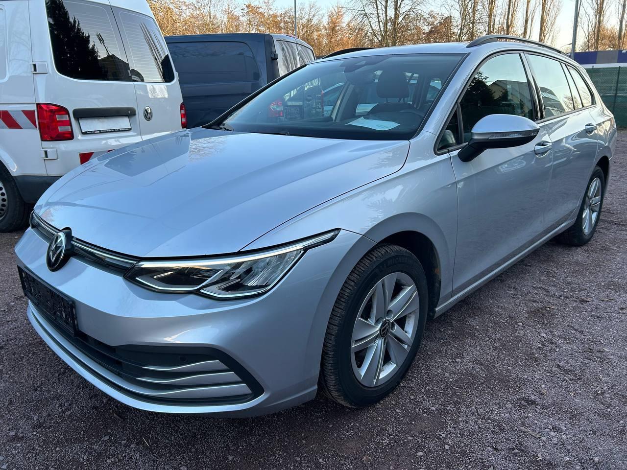 Volkswagen Golf VIII Variant Life Klima LED Navi Sitzh Temp