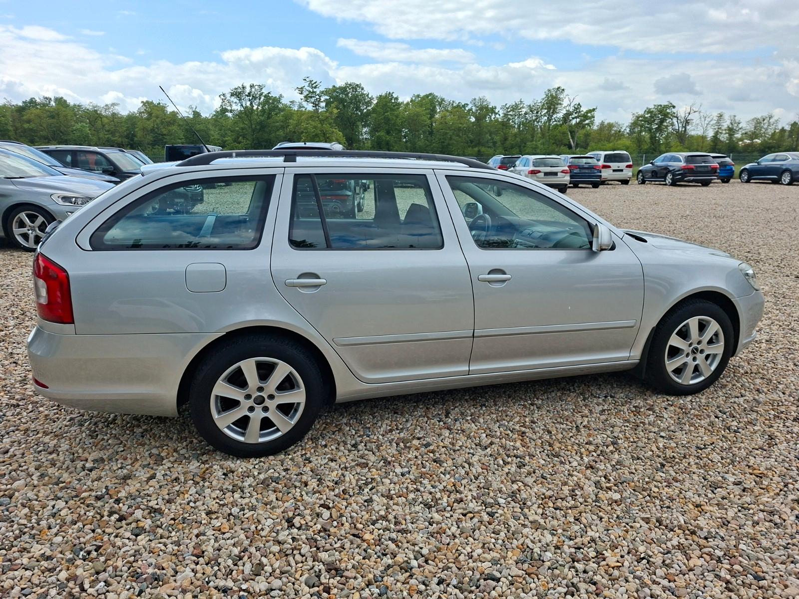 Skoda Octavia 2010 — photo 22