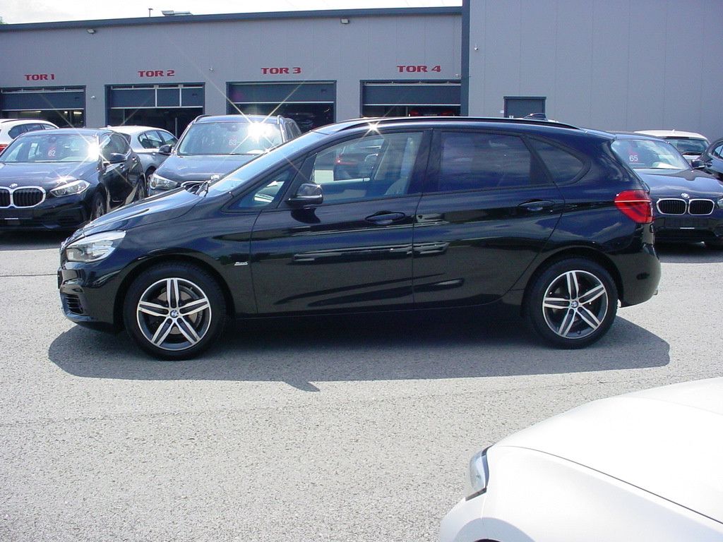BMW 218dA*Navi*Sitzh*LED*PDC*Leder