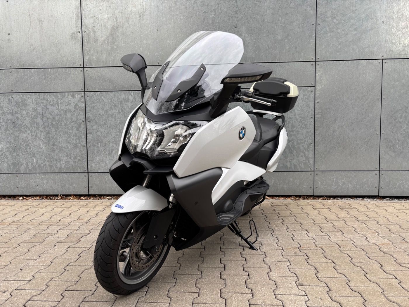 Fahrzeugabbildung BMW C 650 GT Highline-Paket BMW Topcase