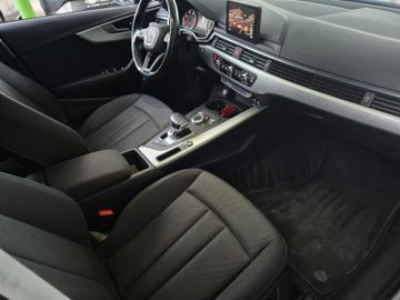 Audi A4 - 11