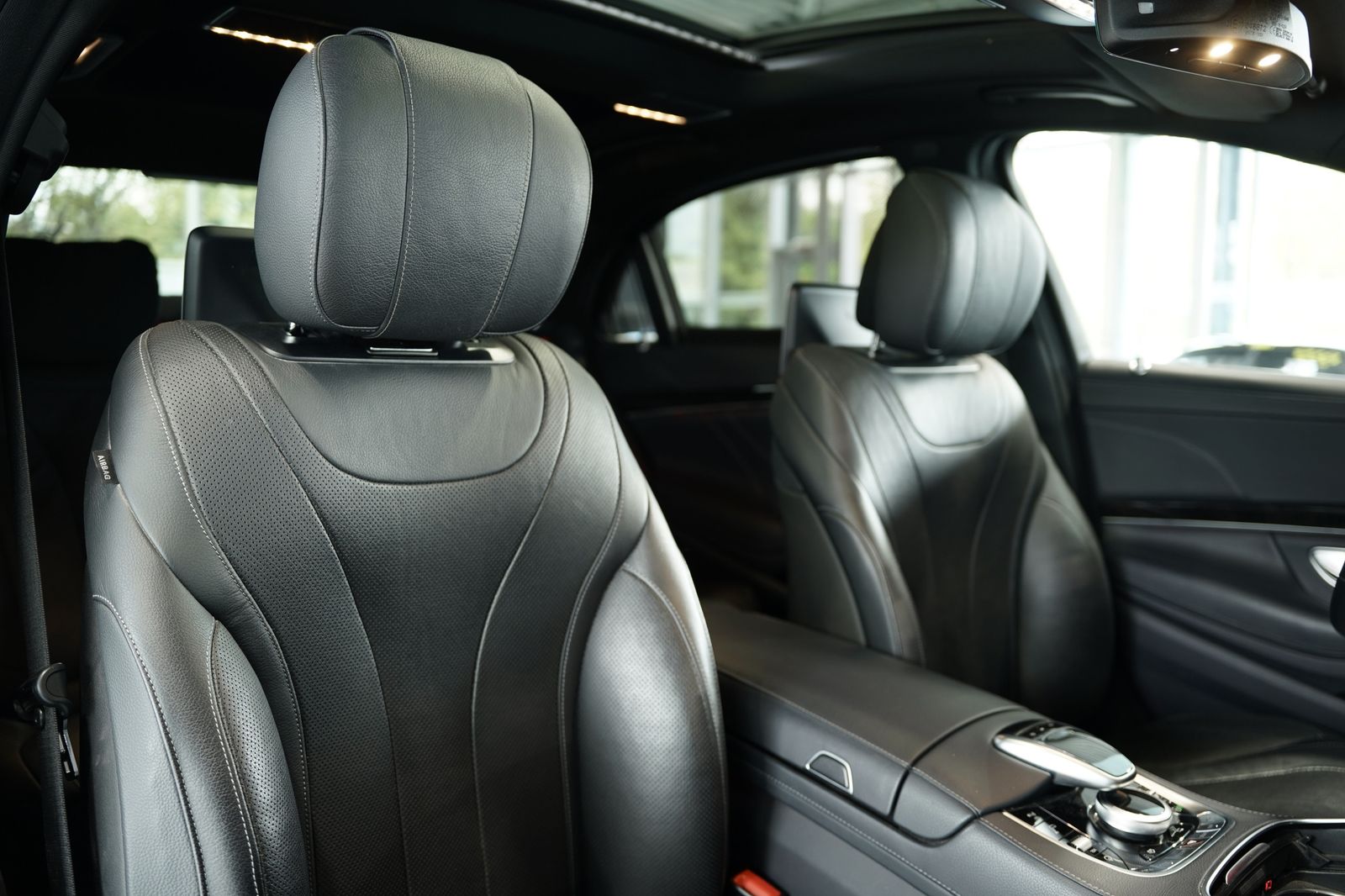Mercedes Benz S 560