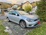 Volkswagen VW Golf 7 sehr guter Zustand  sofort fahr... - Gute Kleinwagen gebraucht