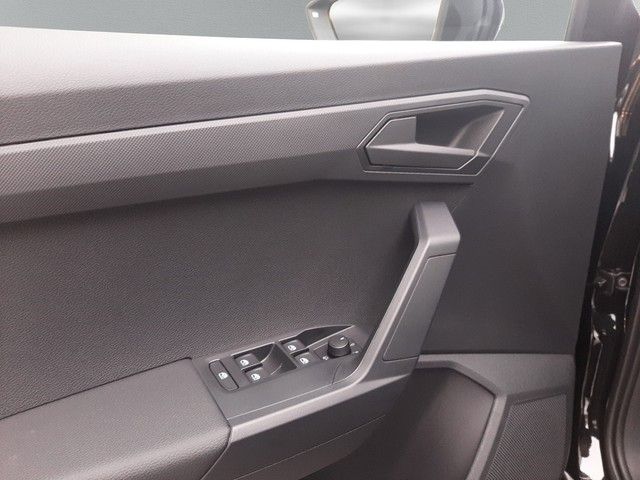 Fahrzeugabbildung Seat Ibiza Hola 1.0MPI LED PDC SHZ 15"Alu MFL 0,99%