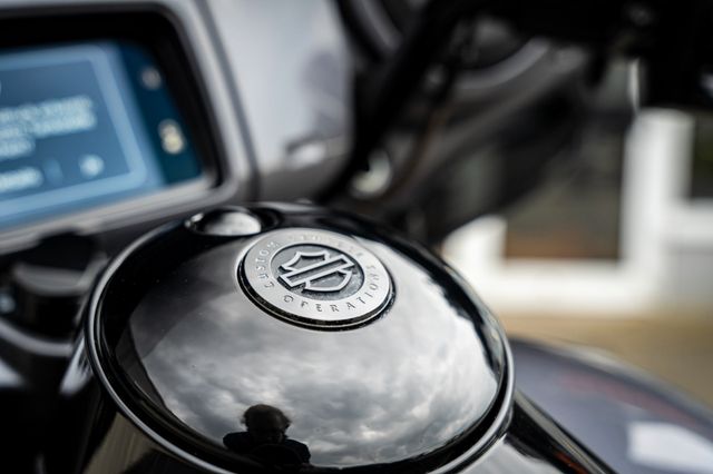 Fahrzeugabbildung Harley-Davidson CVO  Electra Glide Ultra Limited 117 FLHTKSE