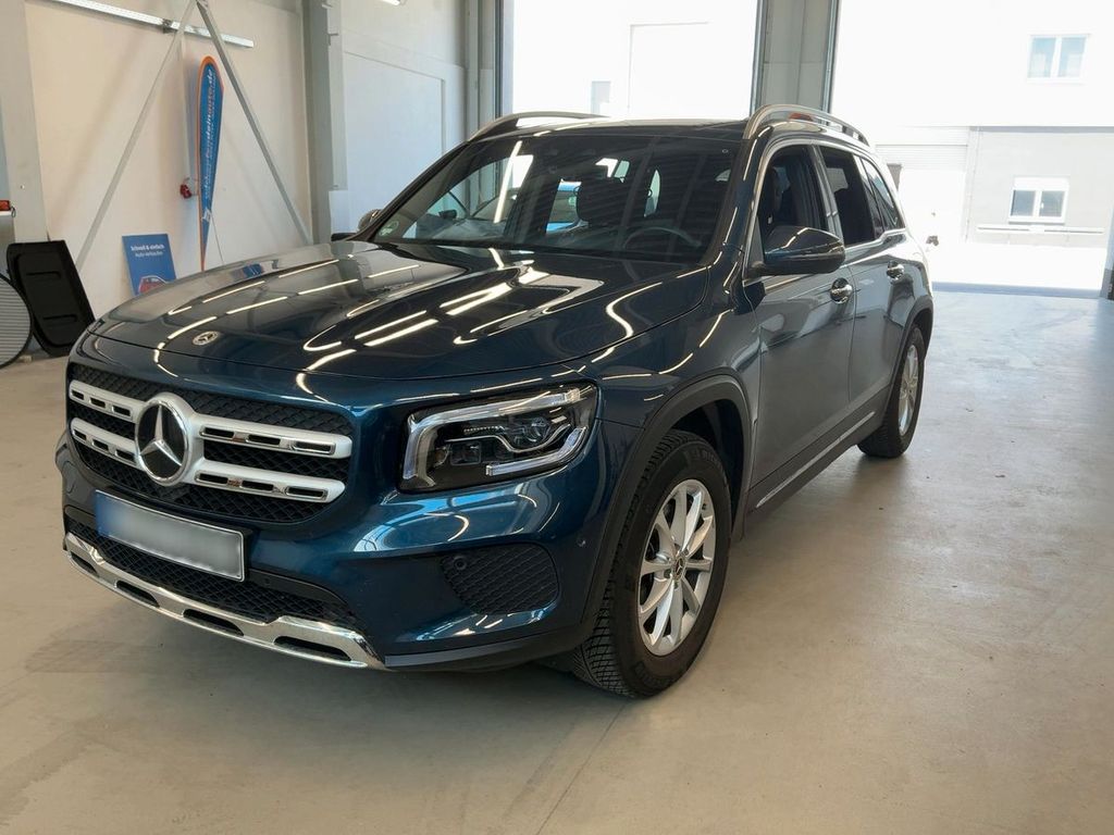 Image of Mercedes-Benz GLB 200