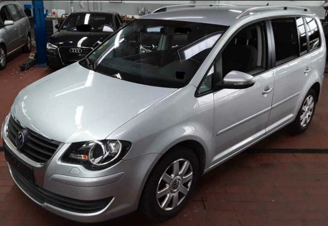 Volkswagen Touran Freestyle 1.9L TDI,7Sitzer,Navi,Klima,AHK