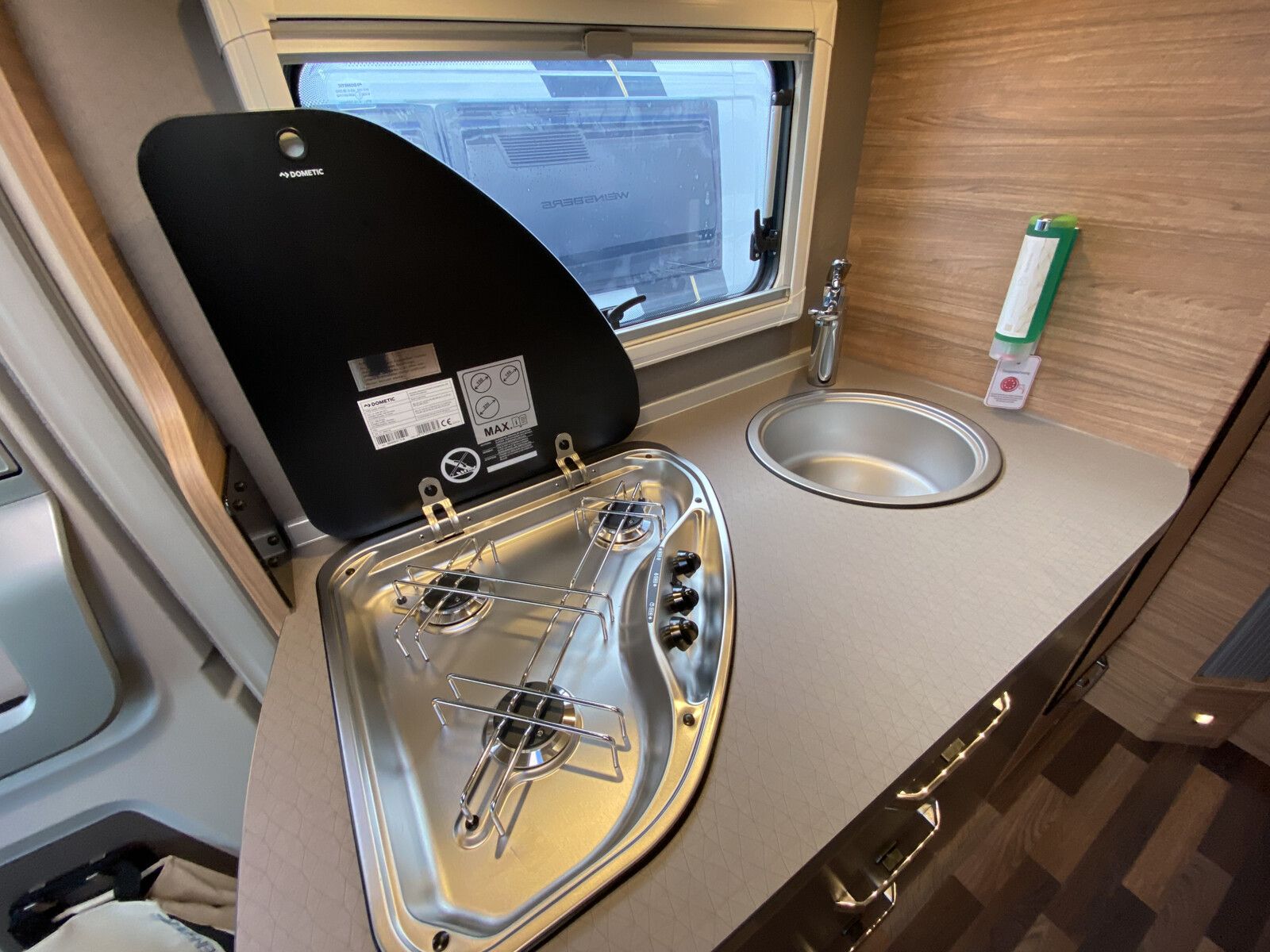 Fahrzeugabbildung Weinsberg CaraCore 650 MEG Aguti, 180 PS, Automatic, 4,4t