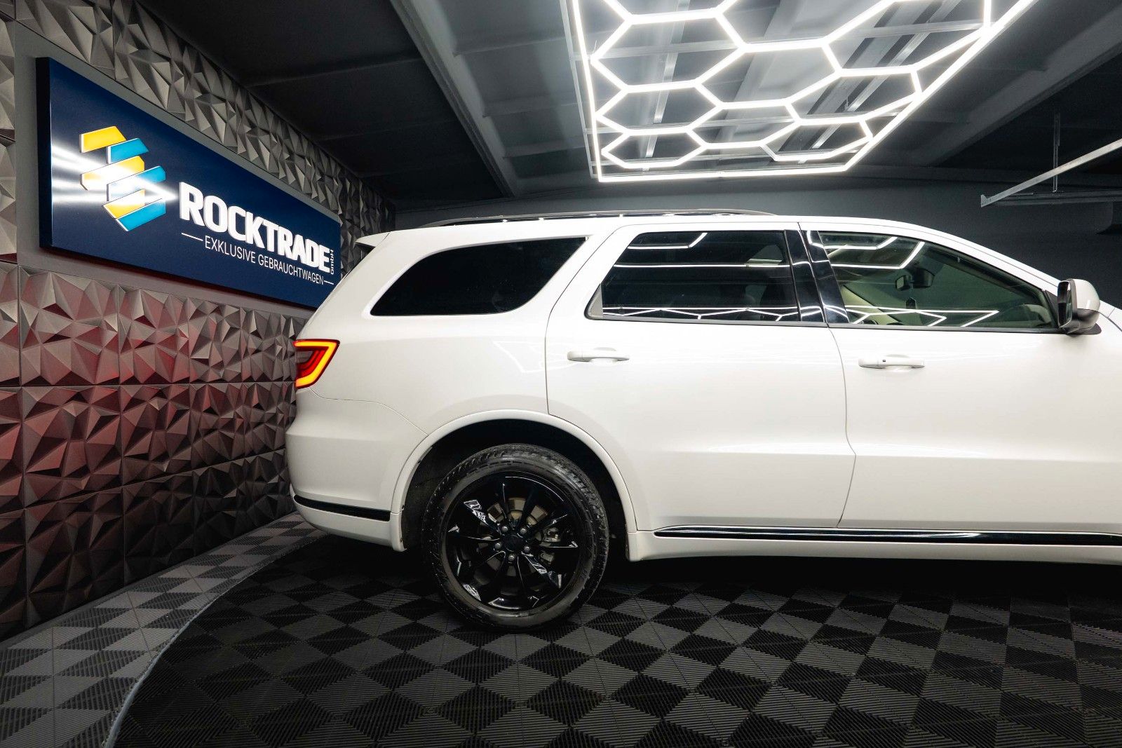 Fahrzeugabbildung Dodge Durango 3.6 V6 R/T 4x4 Night-Paket SRT Styling