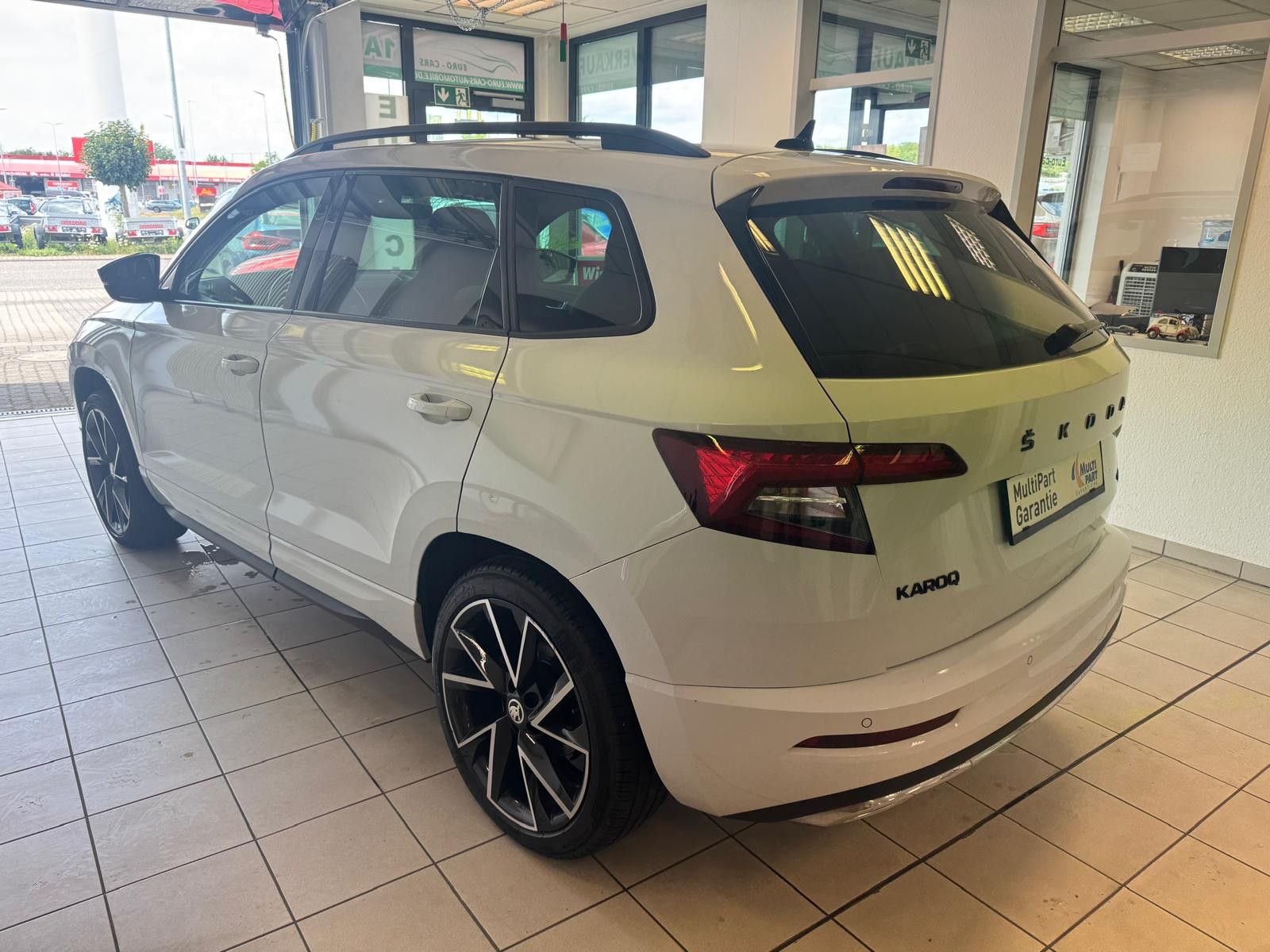 Fahrzeugabbildung SKODA Karoq Sportline 4x4 /1.HAND/NAVI/KLIMA/
