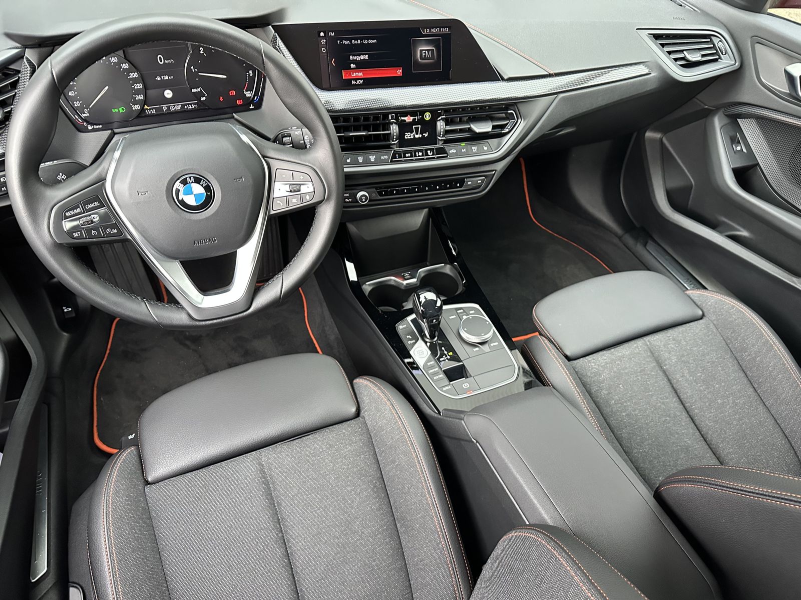 Fahrzeugabbildung BMW 120d xDrive Aut. Sport-Line NAV+LED+PDC+SHZ+17ZO