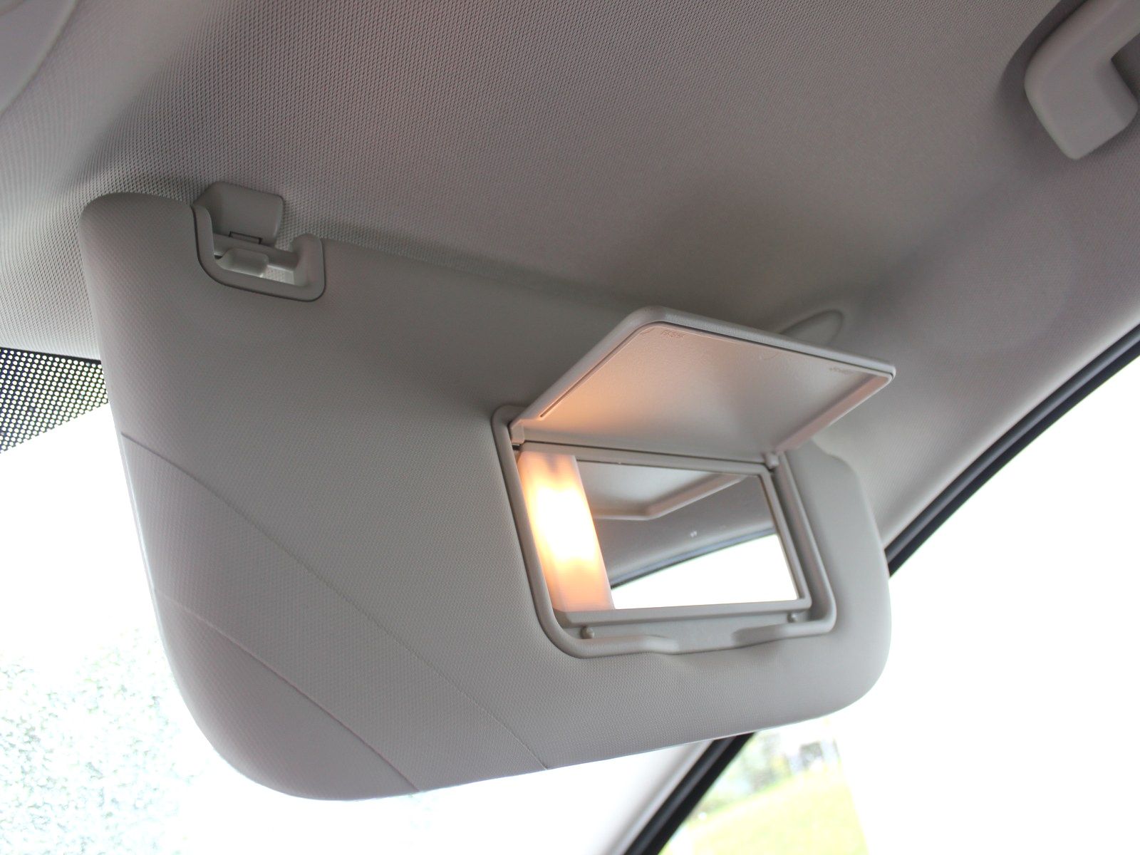 Fahrzeugabbildung Ford Kuga Titanium 2,0 TDCi 4x4 Start/Stopp