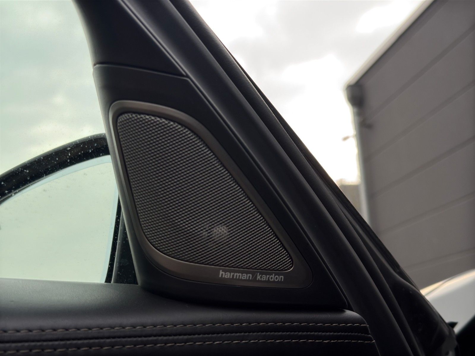 Fahrzeugabbildung BMW 750Li xDrive *M-Sport*H&K*Skylounge*HUD*Masssage