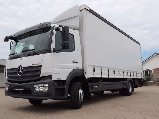 Mercedes-Benz 1523 BL · prelată culisantă · oblon hidraulic 1.500 kg · automată