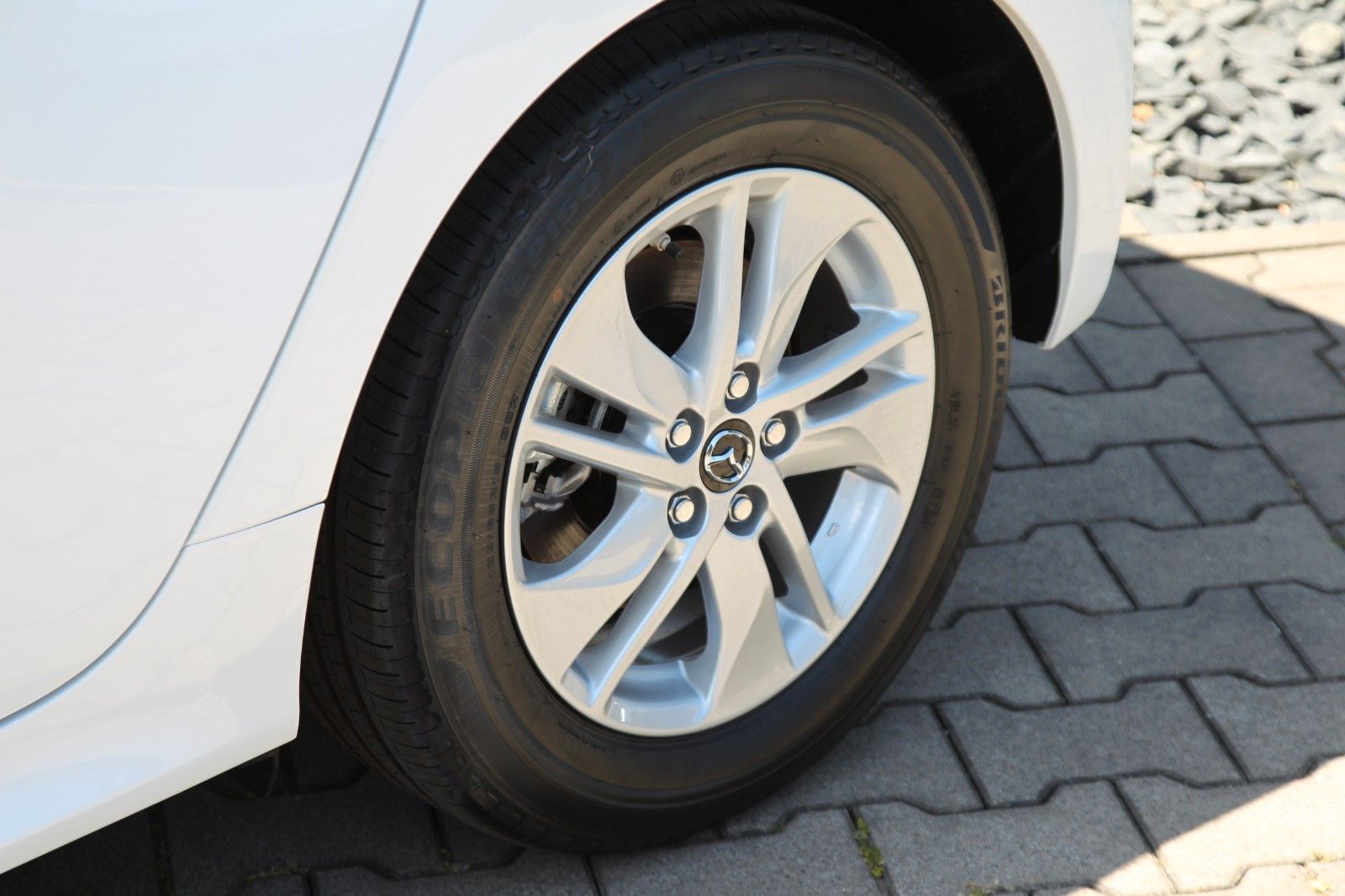 Mazda 2 Hybrid - Bild 9