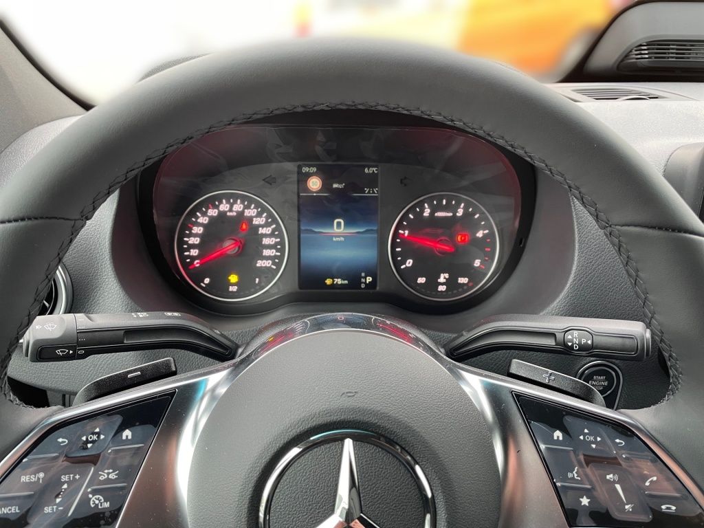 Fahrzeugabbildung Mercedes-Benz Sprinter 319 Kasten SELECT L4H2 4x4 LED AHK DIST