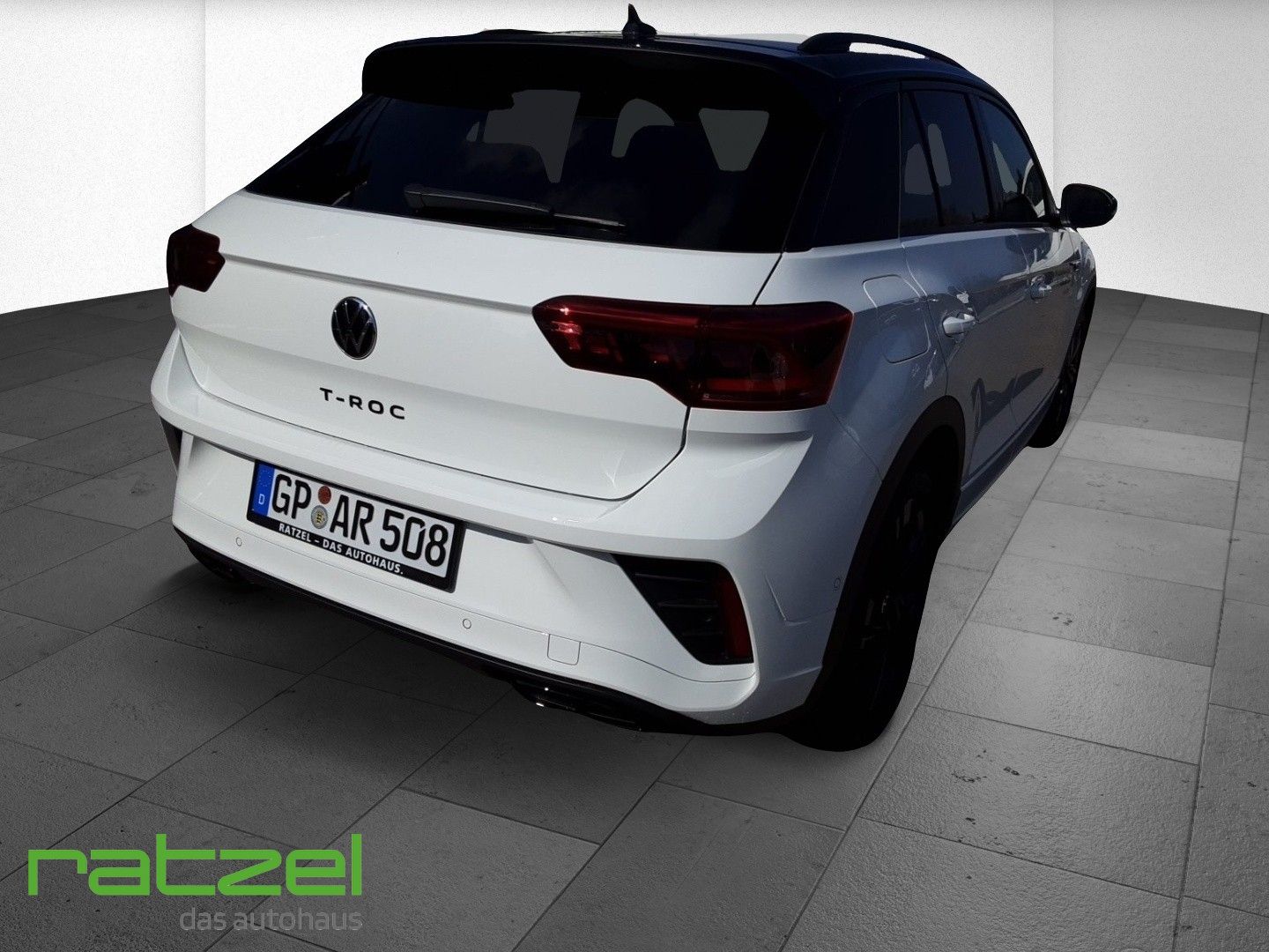 Fahrzeugabbildung Volkswagen T-Roc R-Line 1.5TSI DSG AHK+LED+Kamera+PDC+ACC