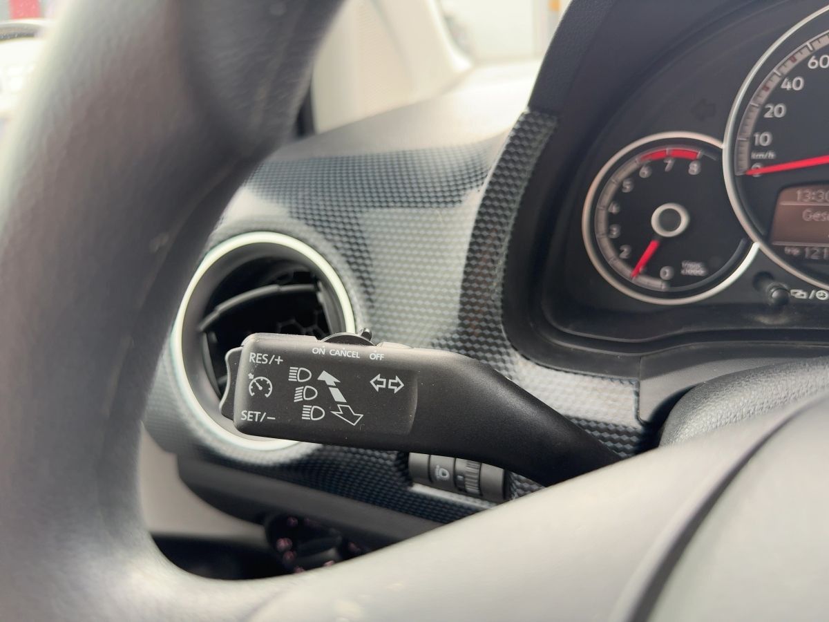 Volkswagen up! - Bild 14