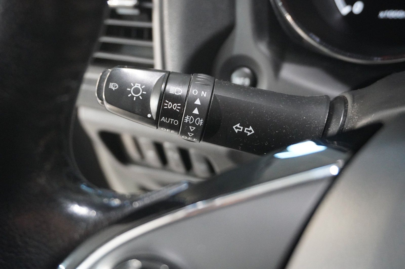 Fahrzeugabbildung Mitsubishi ASX 1.6D TOP 2WD NAVI/LED/KAMERA/PANO./SHZ/AHK