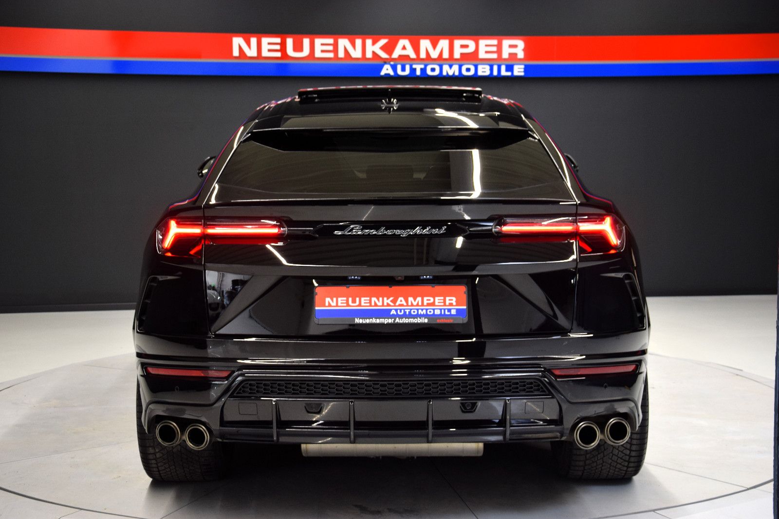 Fahrzeugabbildung Lamborghini Urus Promi Vorbesitz - Dt. Nationalspieler3xTV