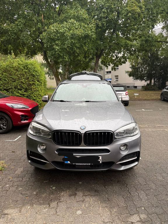Image of BMW X5 M50