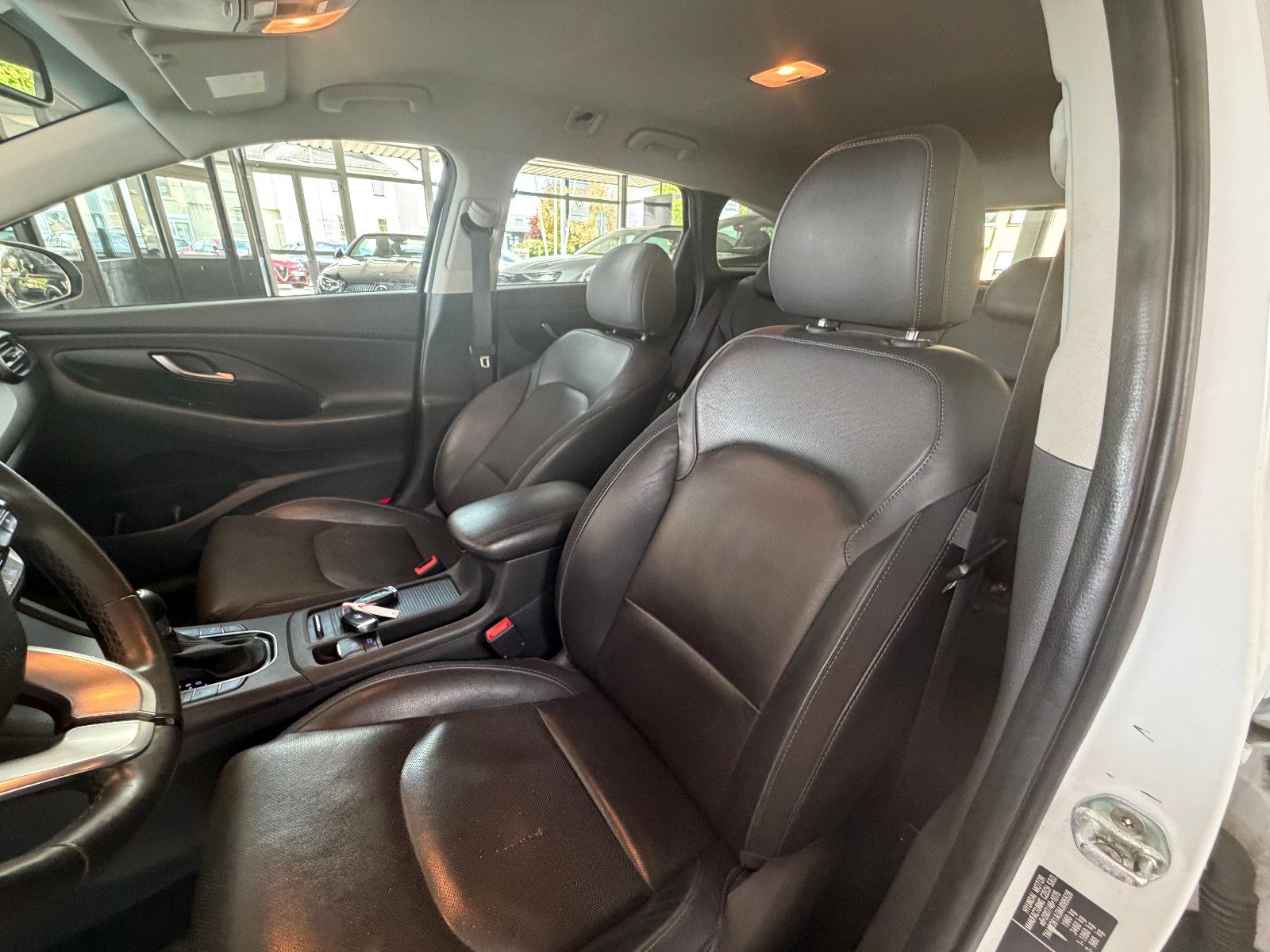 Fahrzeugabbildung Hyundai i30 Prime CW /AUTOMATIK/MEMORY/LEDER/HEIZ-LENKR