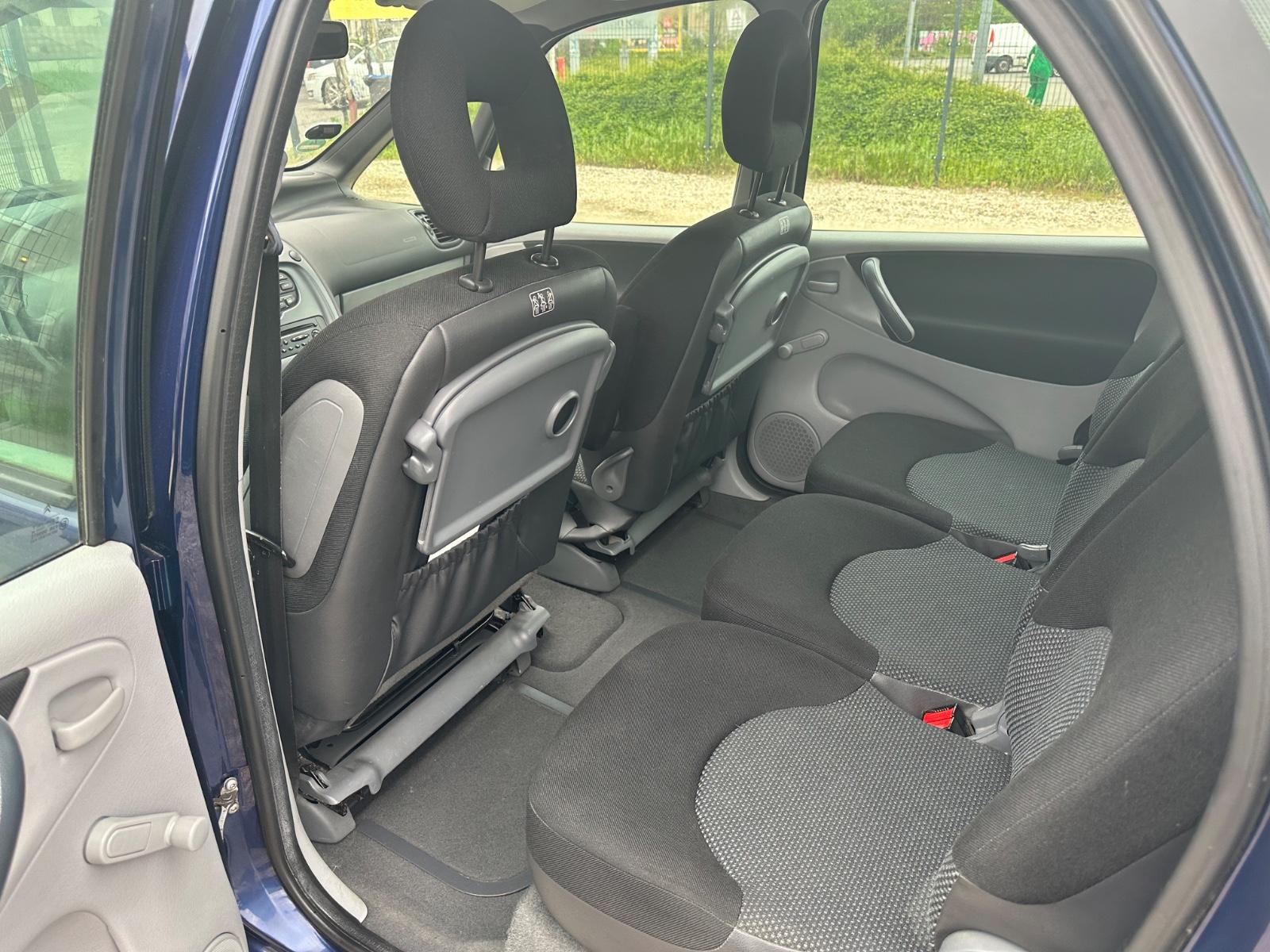 Citroën Xsara Picasso 1,6 16VConfort/Klima/AHK/TÜV-08-27