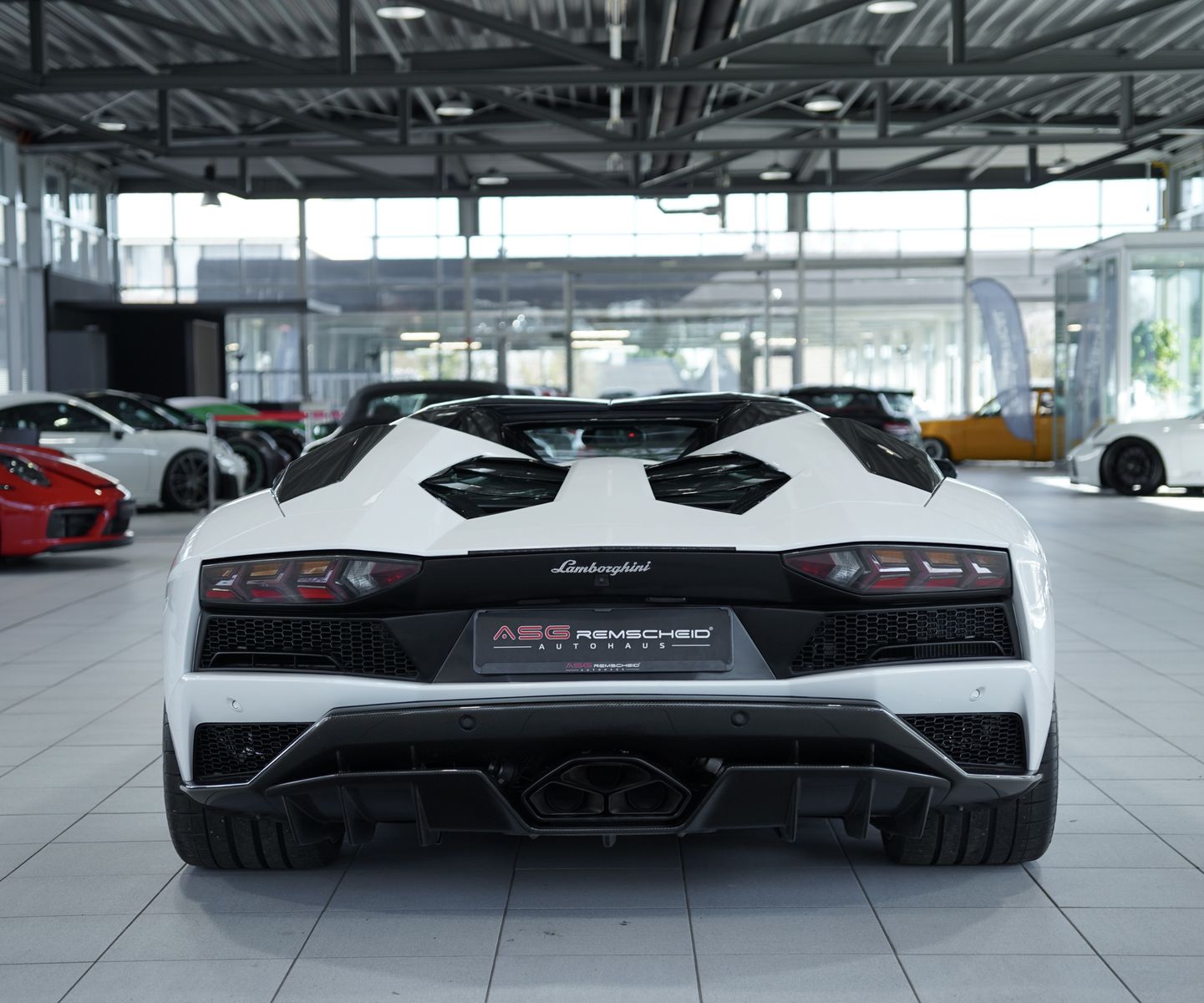 Lamborghini Aventador