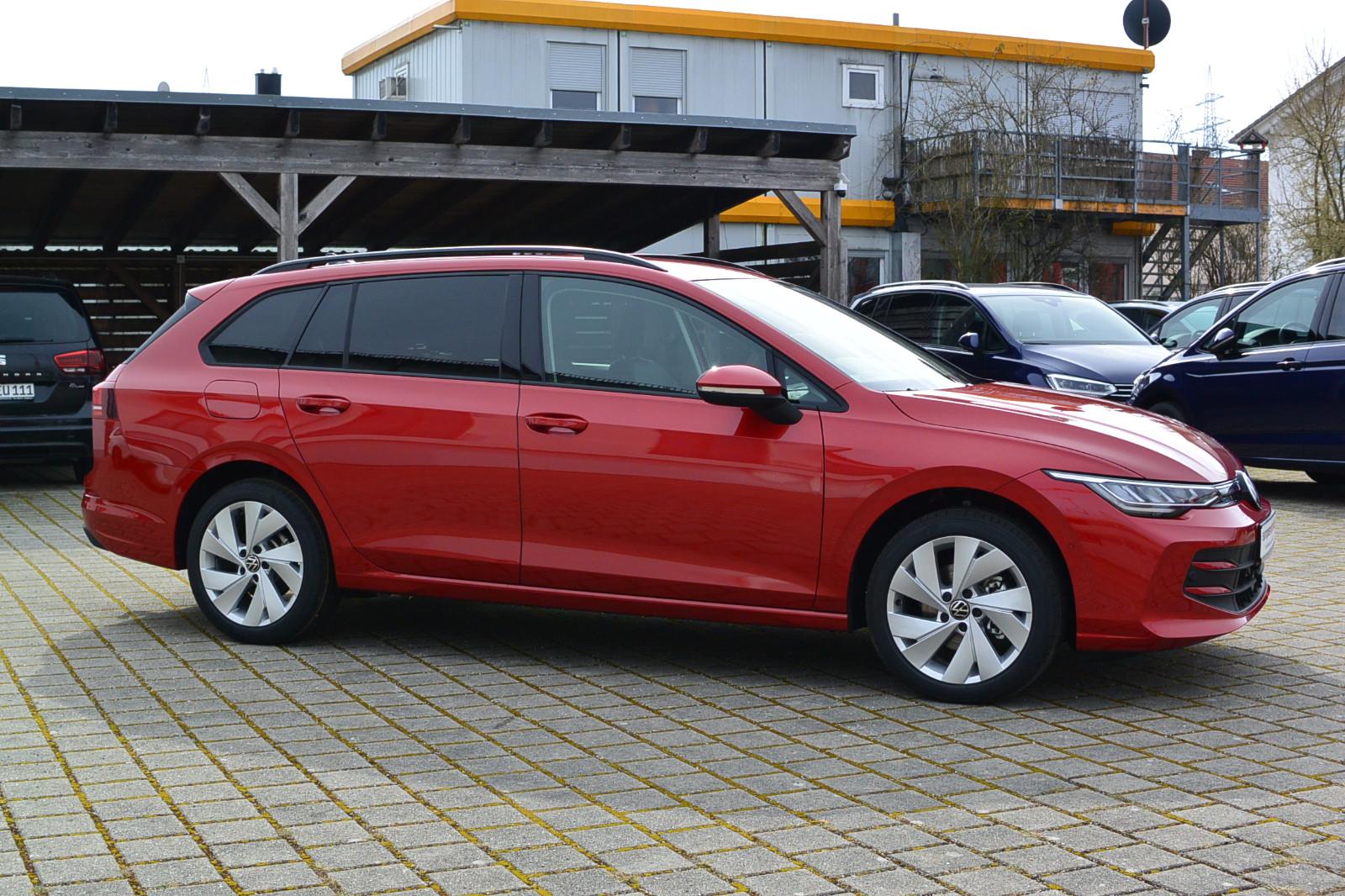 Volkswagen Golf Variant Edit.1.5TSI 85kW 115PS AHK SOFORT !